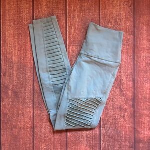 ALO Yoga Mint Green Leggings with Ribbed Design